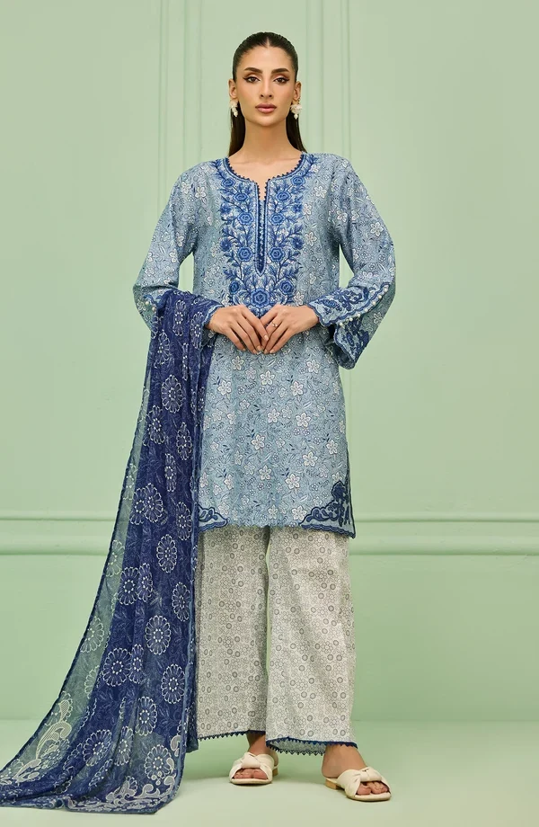 রয়্যাল ব্লু ফ্লোরাল এমব্রয়ডারি থ্রি-পিস